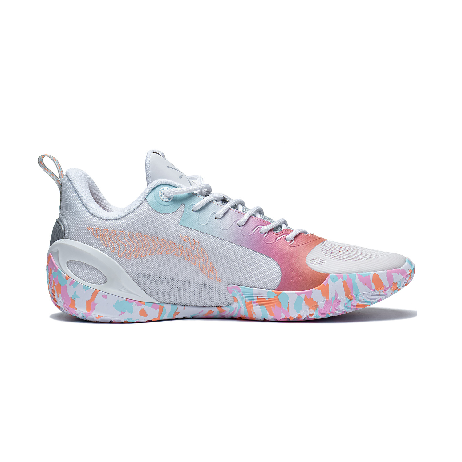 送料関税込み[LI-NING]前NBAスターWADE連携開発 WADE 808 III 送料関税込み[LI-NING]前NBAスターWADE連携開発 WADE 808 III 靴