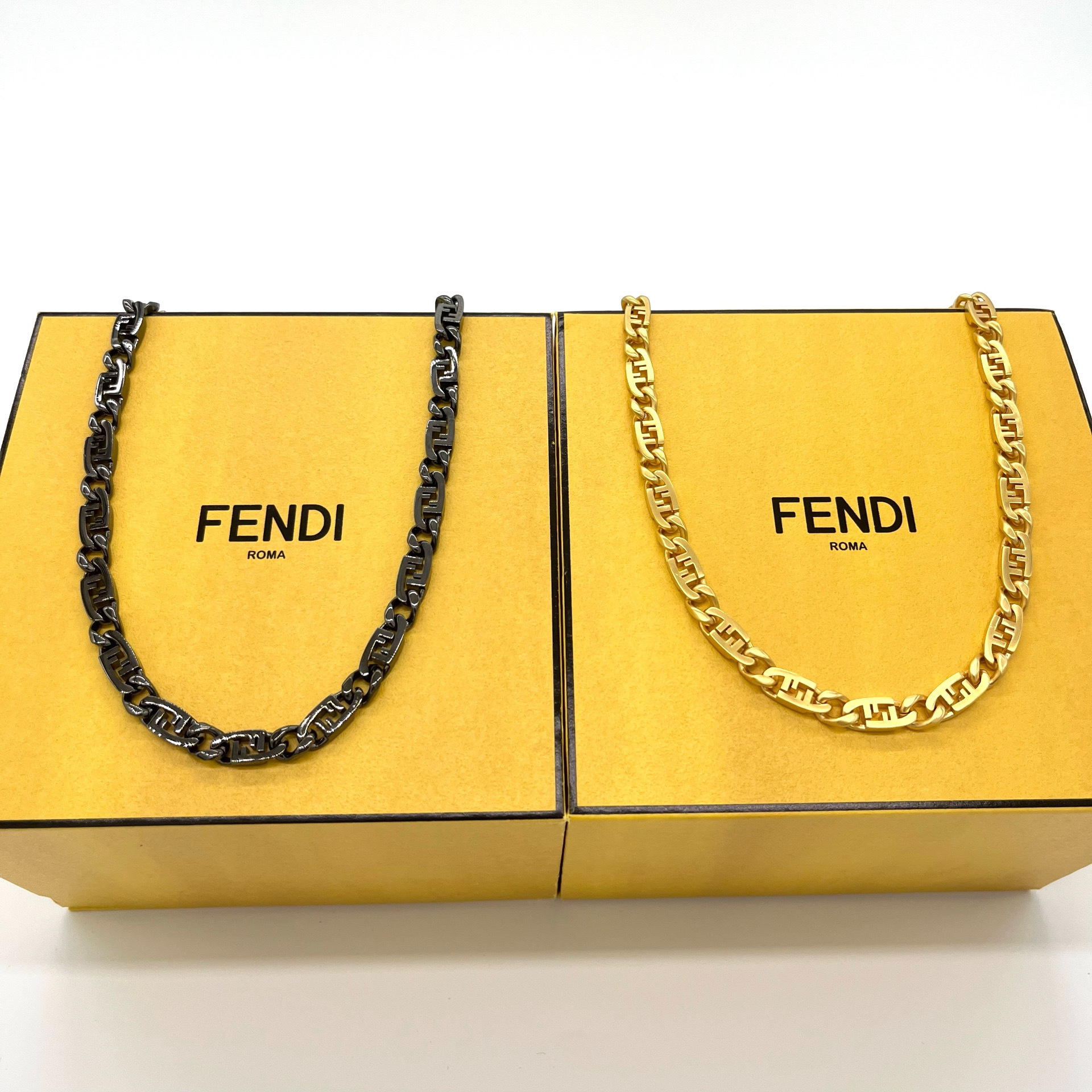 国内発!すぐ届く☆人気 FENDI オーロック チェーン ネックレス (FENDI