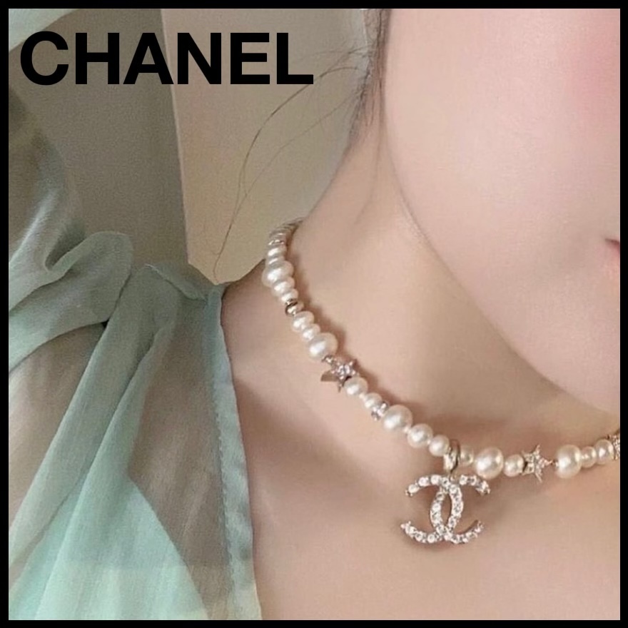 人気【CHANEL】エレガントなパールネックレス CCマーク 大人気 パールネックレス【CHANEL】エレガントな印象に (CHANEL