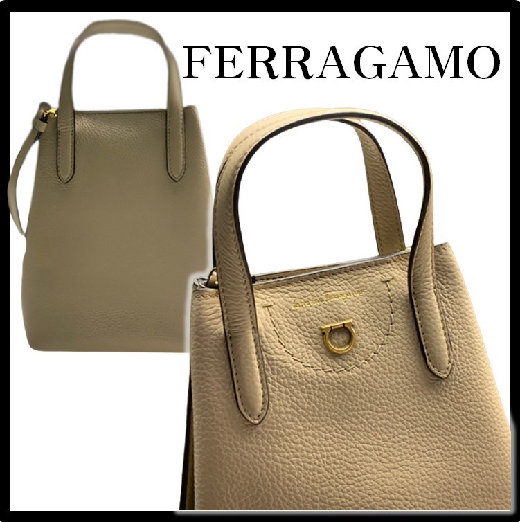★送料・関税込★Ferragamo★ガンチーニ ミニショルダーバッグ★