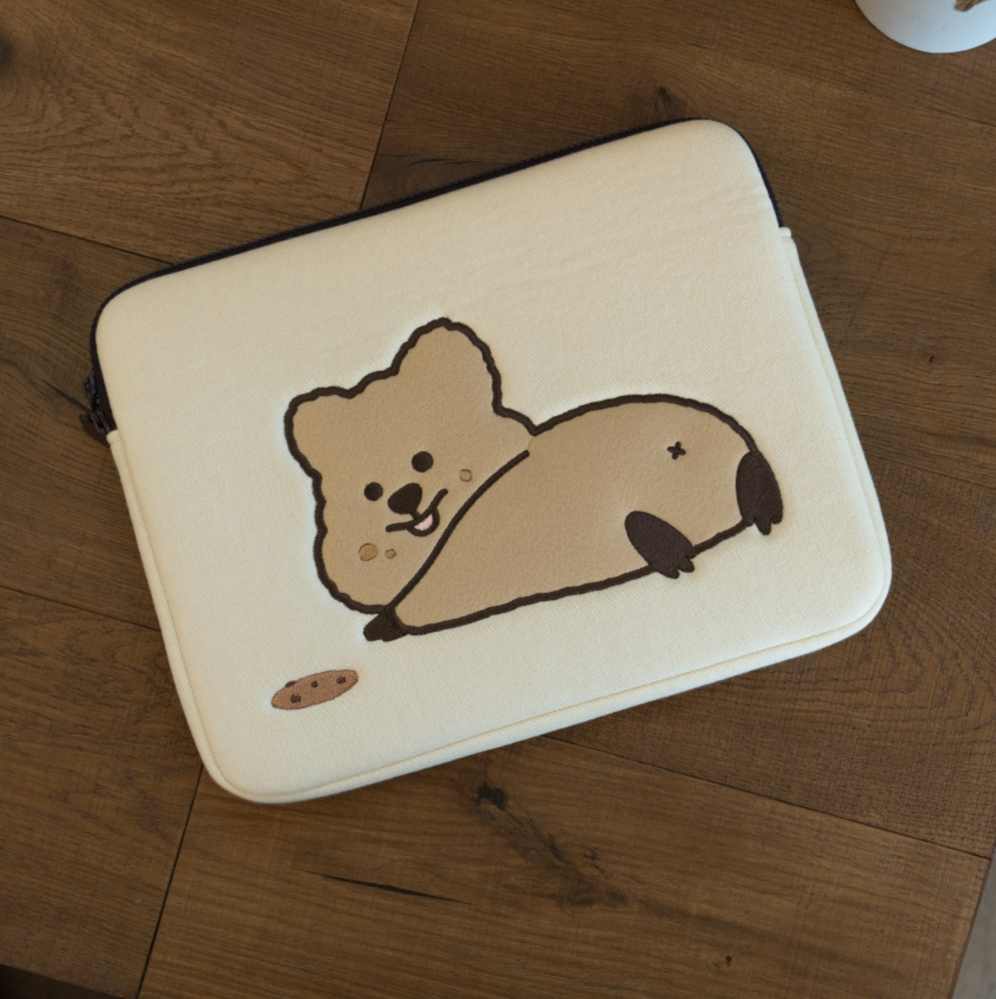 韓国【YOUNG FOREST】じたばた クォッカ PCポーチ 13inch 210.jpg