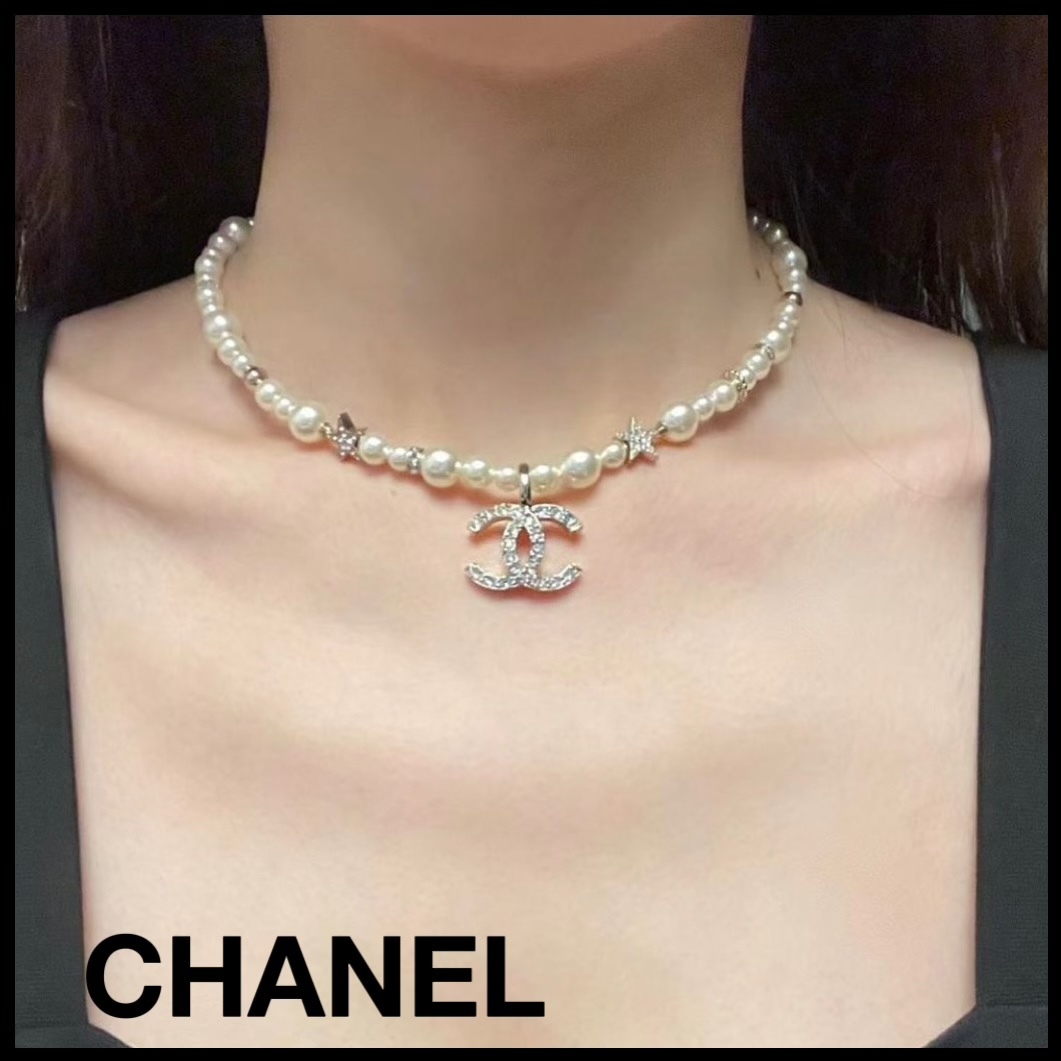 大人気 パールネックレス【CHANEL】エレガントな印象に