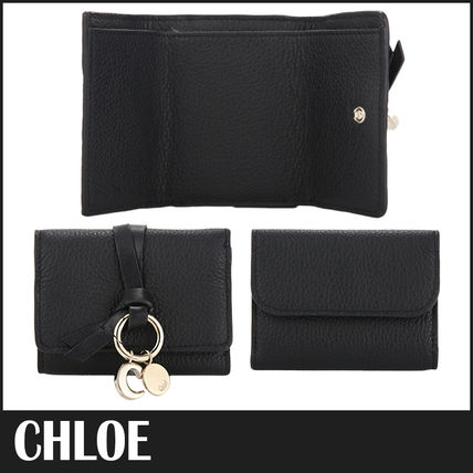【毎日持ちたい愛され感☆】Chloe Alphabet スモール ウォレット クロエ「Alphabet」財布が日本限定色“Moonlight Blue”で発売