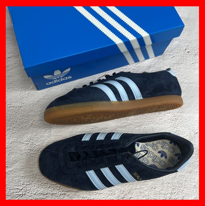 ☆韓国の人気☆【Adidas】☆BERLIN CONAVY/PANTON/OWHIT.E☆