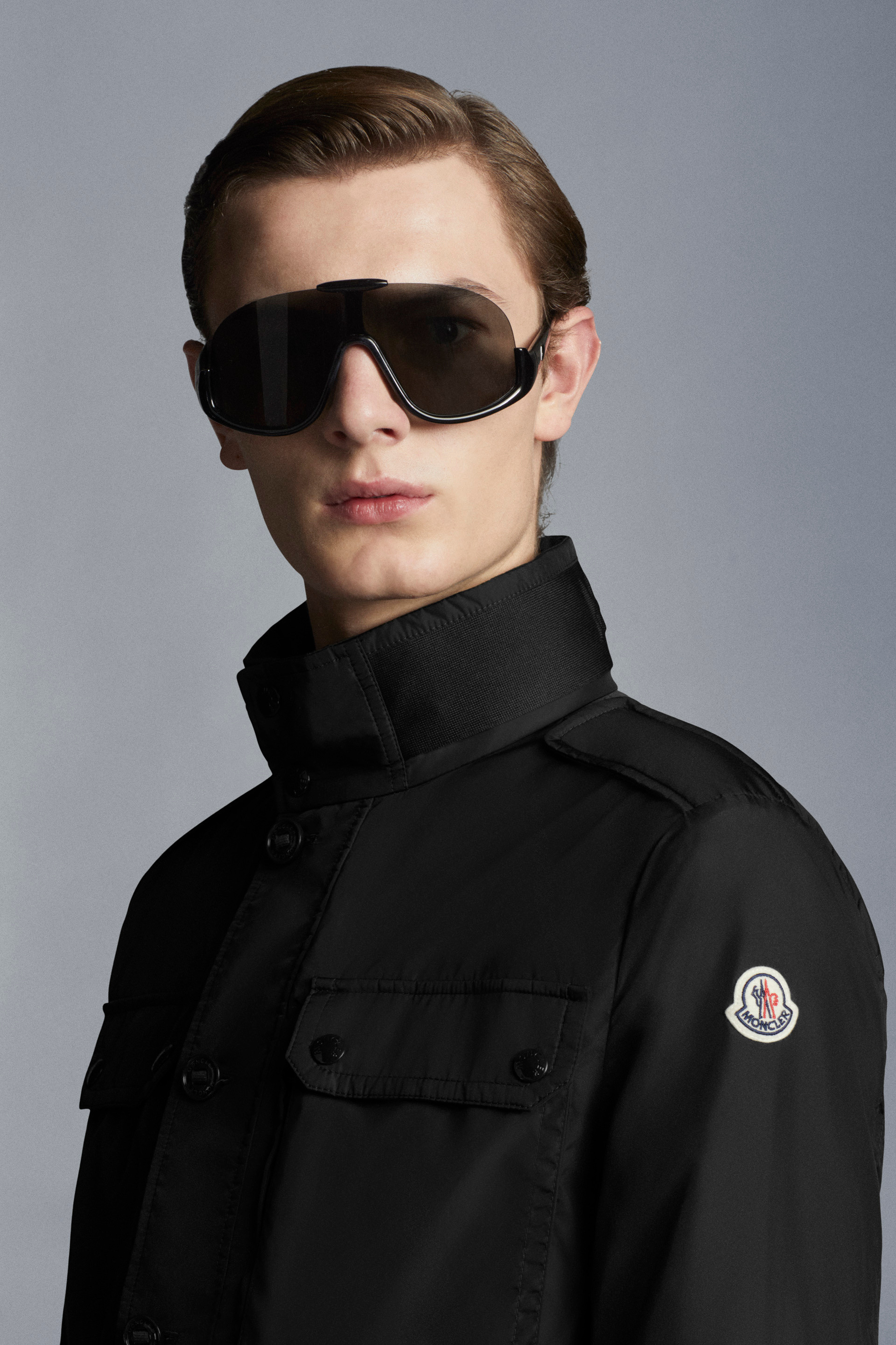 【MONCLER】Lezジャケット 撥水 ナイロン パッチポケット ロゴ MONCLER】Lezジャケット 撥水 ナイロン パッチポケット ロゴ