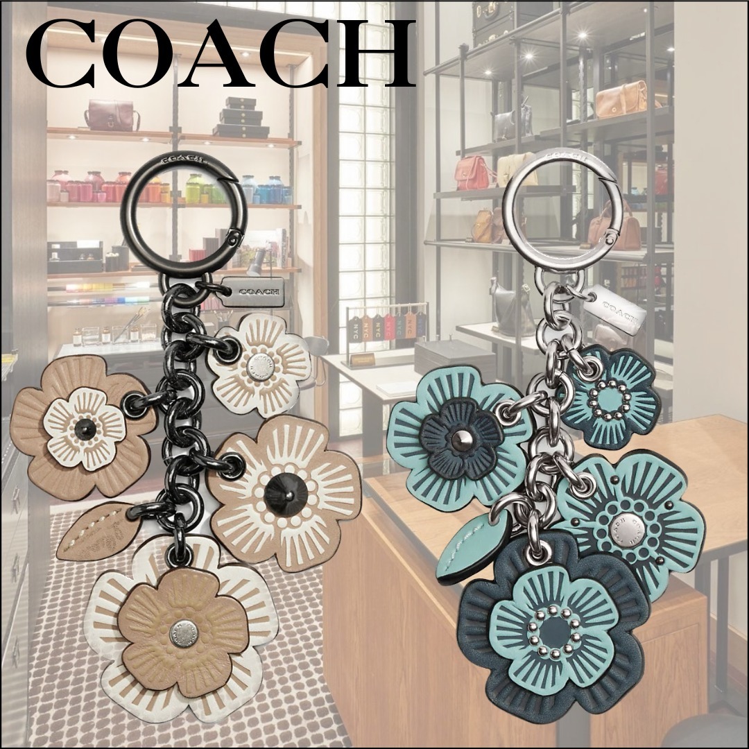 COACHコーチティー ローズ ミックス バッグ チャーム - キーホルダー