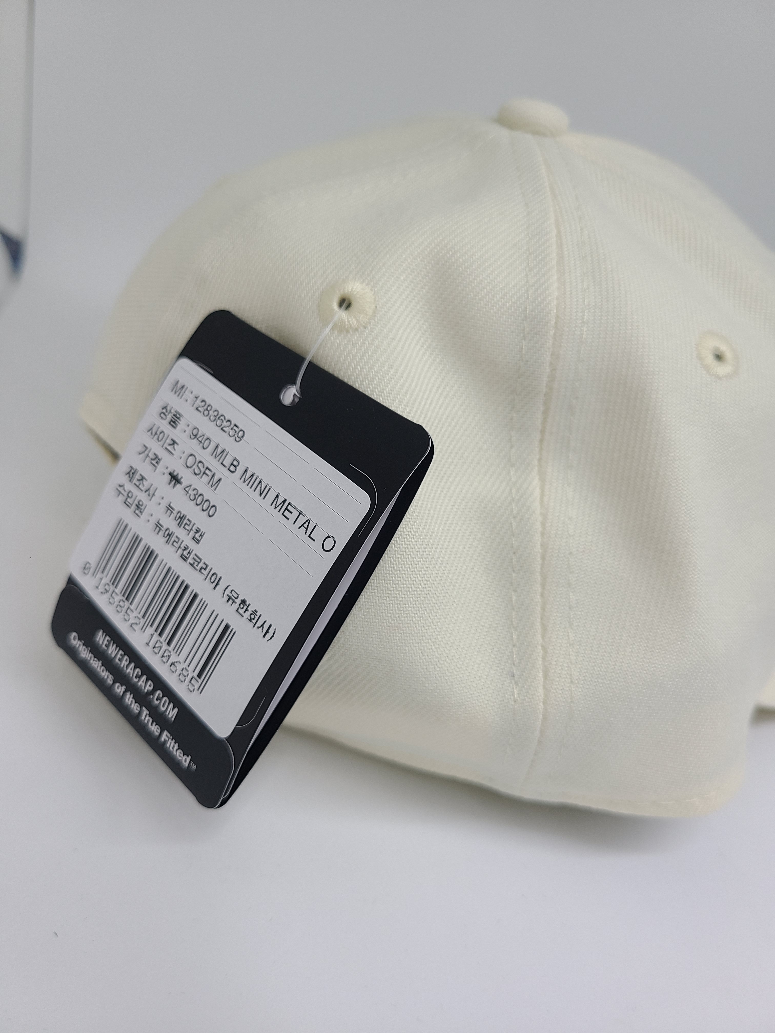NEW ERA】☆ MLB ゴールド ミニ メタル ベースボールキャップ