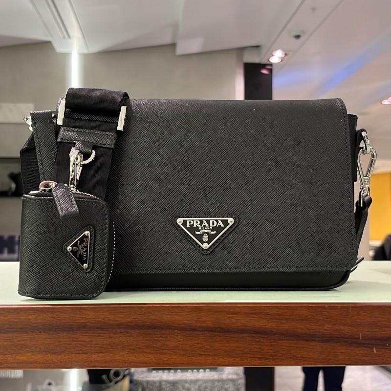【大注目】PRADA◆サフィアーノレザー ショルダーバッグ ロゴ