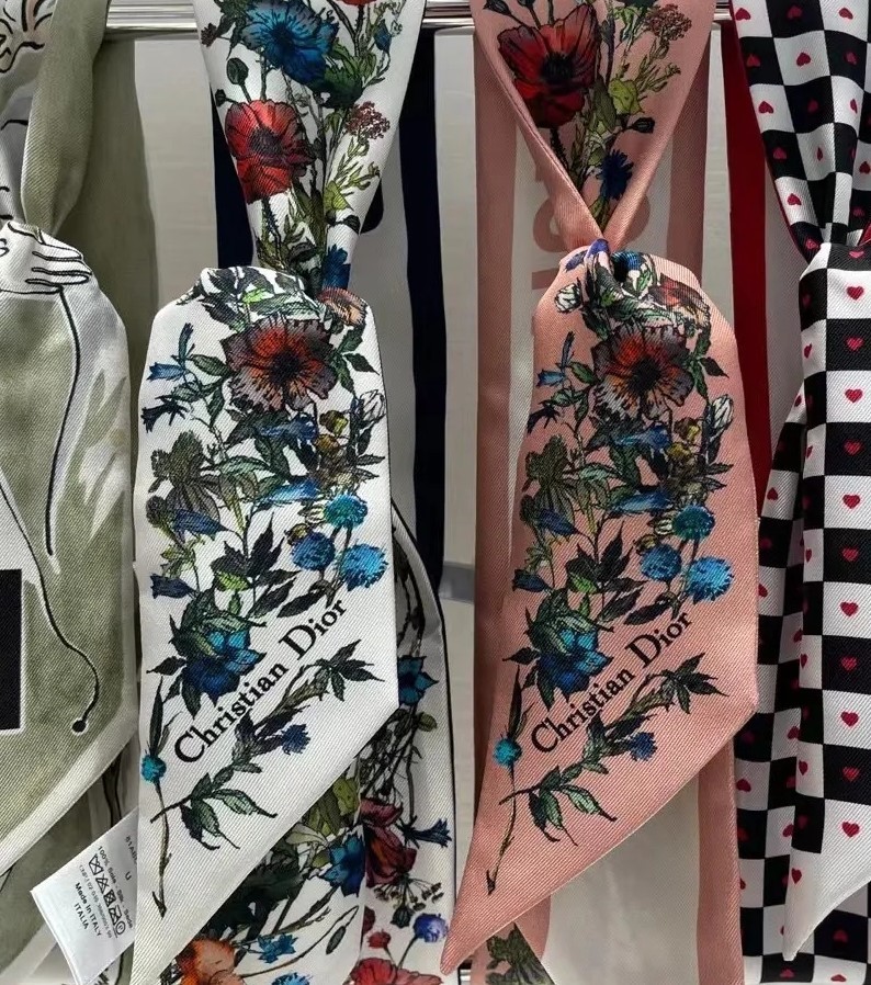 日本正規代理店です D-MILLEFIORI ミッツァ スカーフ soudal.by