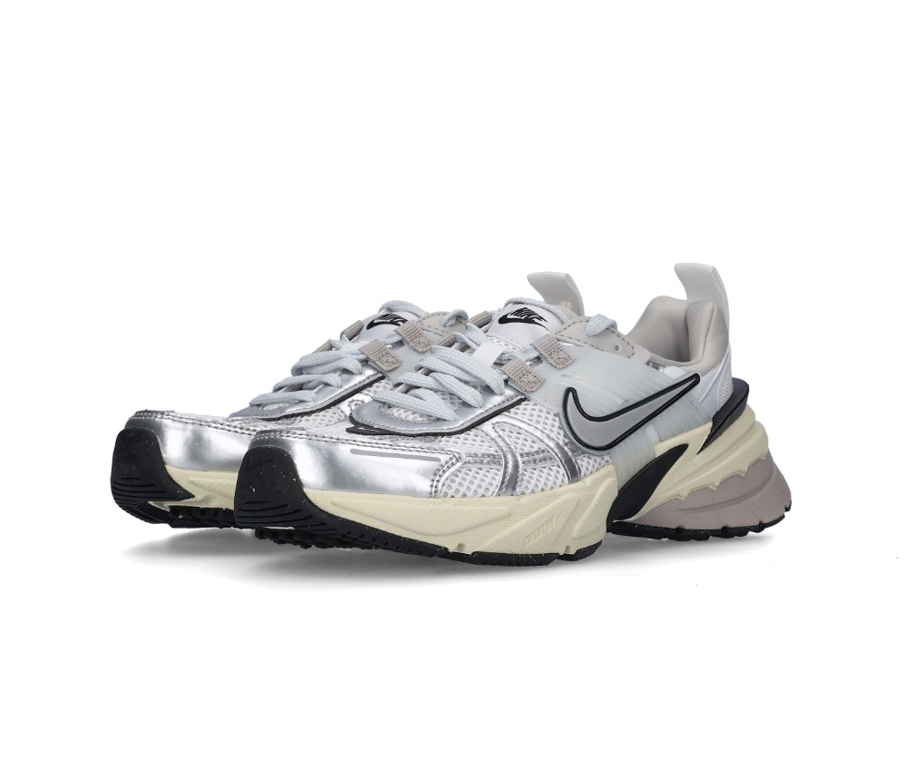 ★韓国の人気★【NIKE】★V2K Run - black★22-29cm★ ☆韓国の人気☆【NIKE】☆V2K Run - black☆22-29cm☆ (Nike