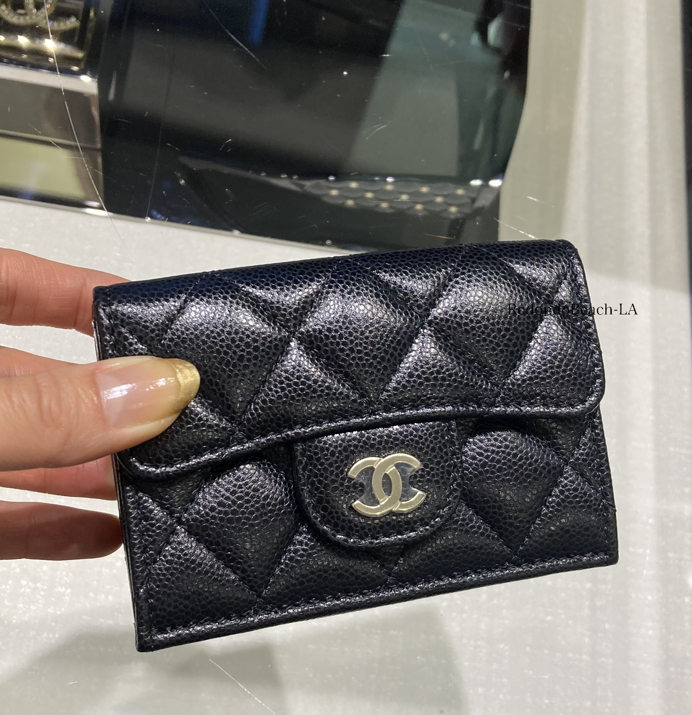 【超希少】ミニで大活躍 CHANEL 三つ折り財布 キャビアスキン