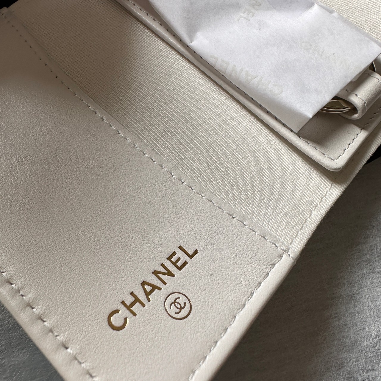国内手元あり【すぐ届く】CHANEL マトラッセ キーケース 白