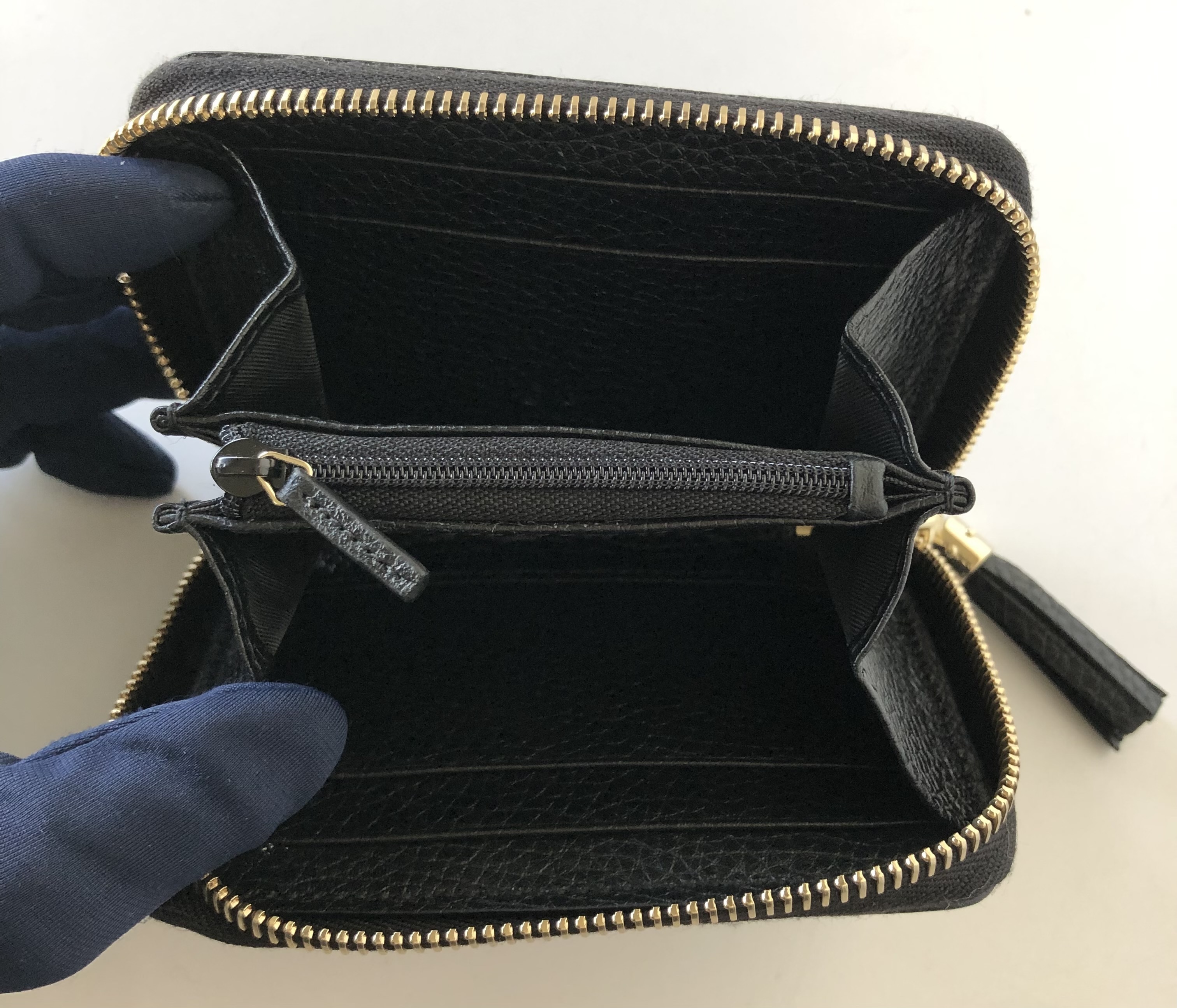 GUCCI】SOHO タッセル付きラウンドジップミニ財布 黒 国内即発