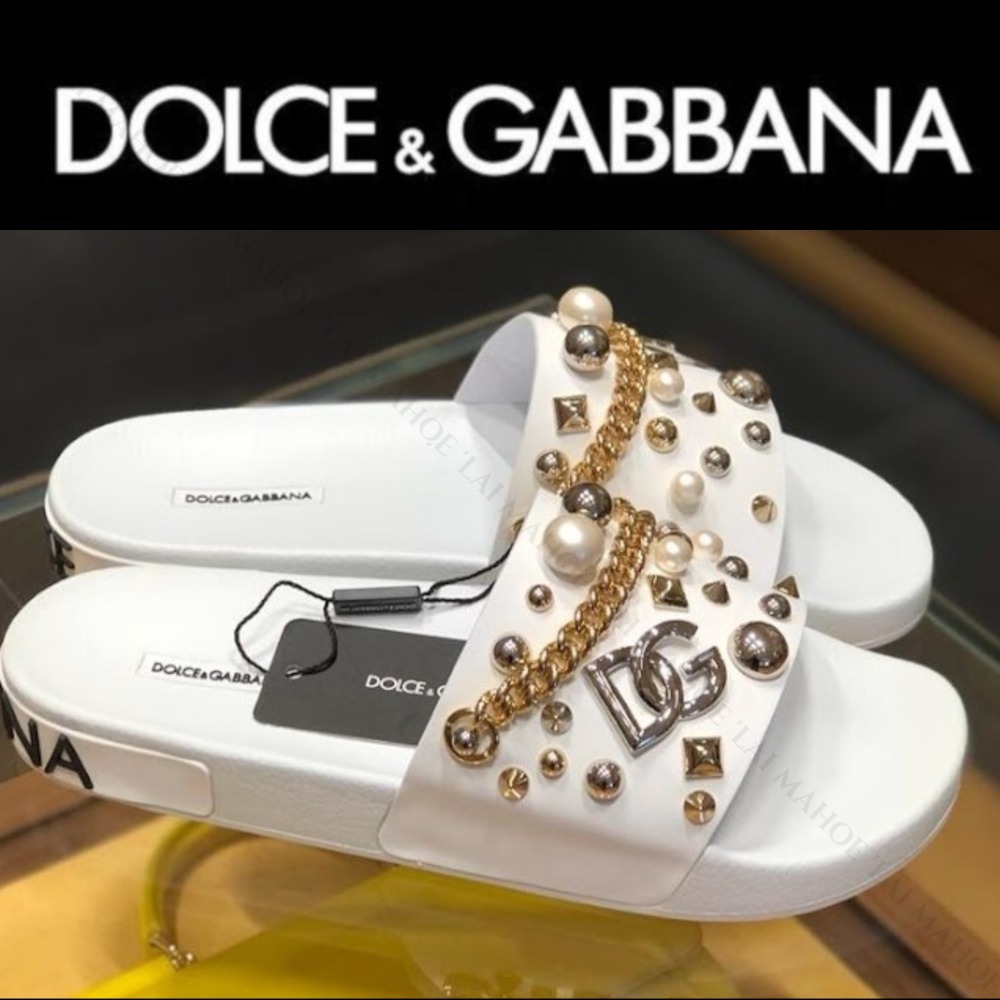 DOLCE&GABBANA スタッズディテール サンダル