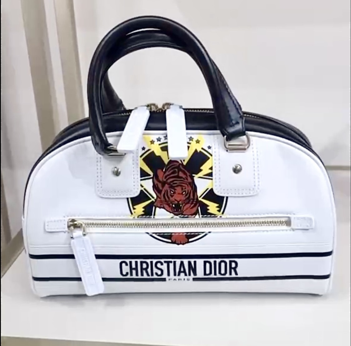 【関税込み】Dior スモールボウリングバッグ アニマル【TIGER】