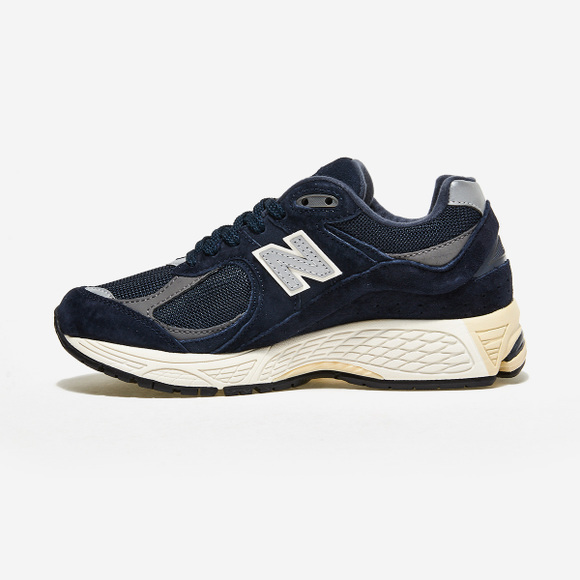 [ニューバランス] M2002RCA スニーカー☆送料込☆ ☆NEW BALANCE☆M2002RCA☆男女共用☆ スニーカー
