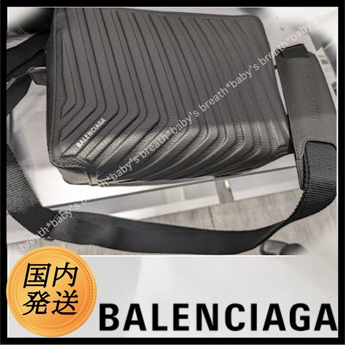 ユニセックス♪【国内発送★BALENCIAGA】CAR NEW カメラバッグ