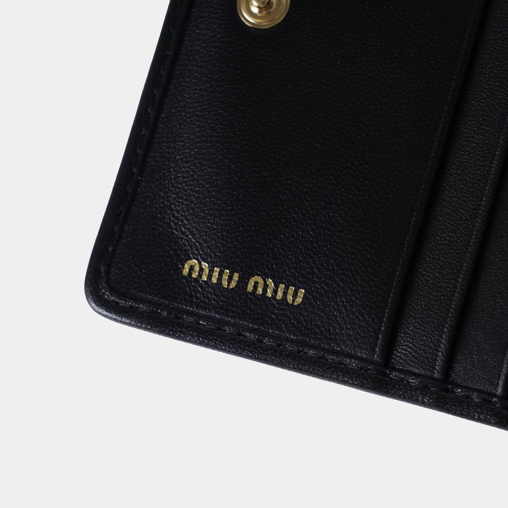 関税負担なし☆MiuMiu レディース 折りたたみ財布 MIU MIU ロゴ スモール 折りたたみ財布 (MiuMiu/折りたたみ財布