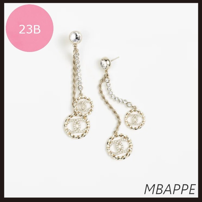 《23B》ロゴがかわいく揺れる♪【CHANEL】シャネル ピアス
