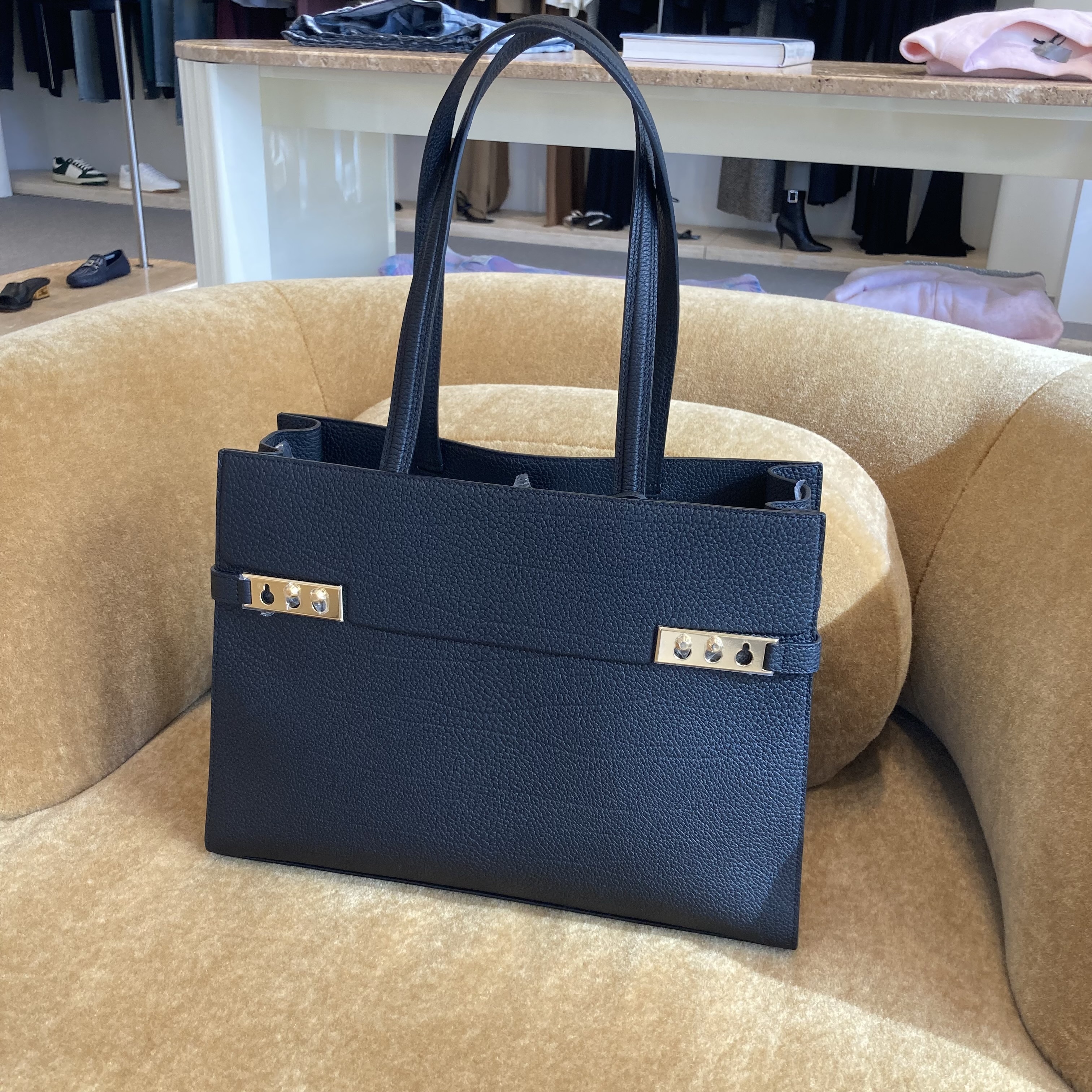 通勤OK《DELVAUX》Tempete トートバッグ ダービー カーフレザー