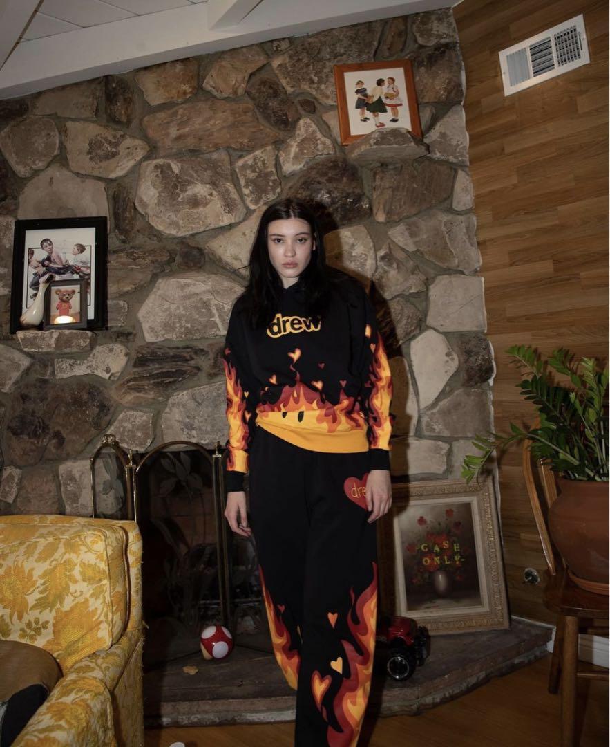 日本未入荷★海外限定★ ドリューハウス fire hoodie フレイム柄 日本未入荷☆海外限定☆ ドリューハウス fire hoodie フレイム柄