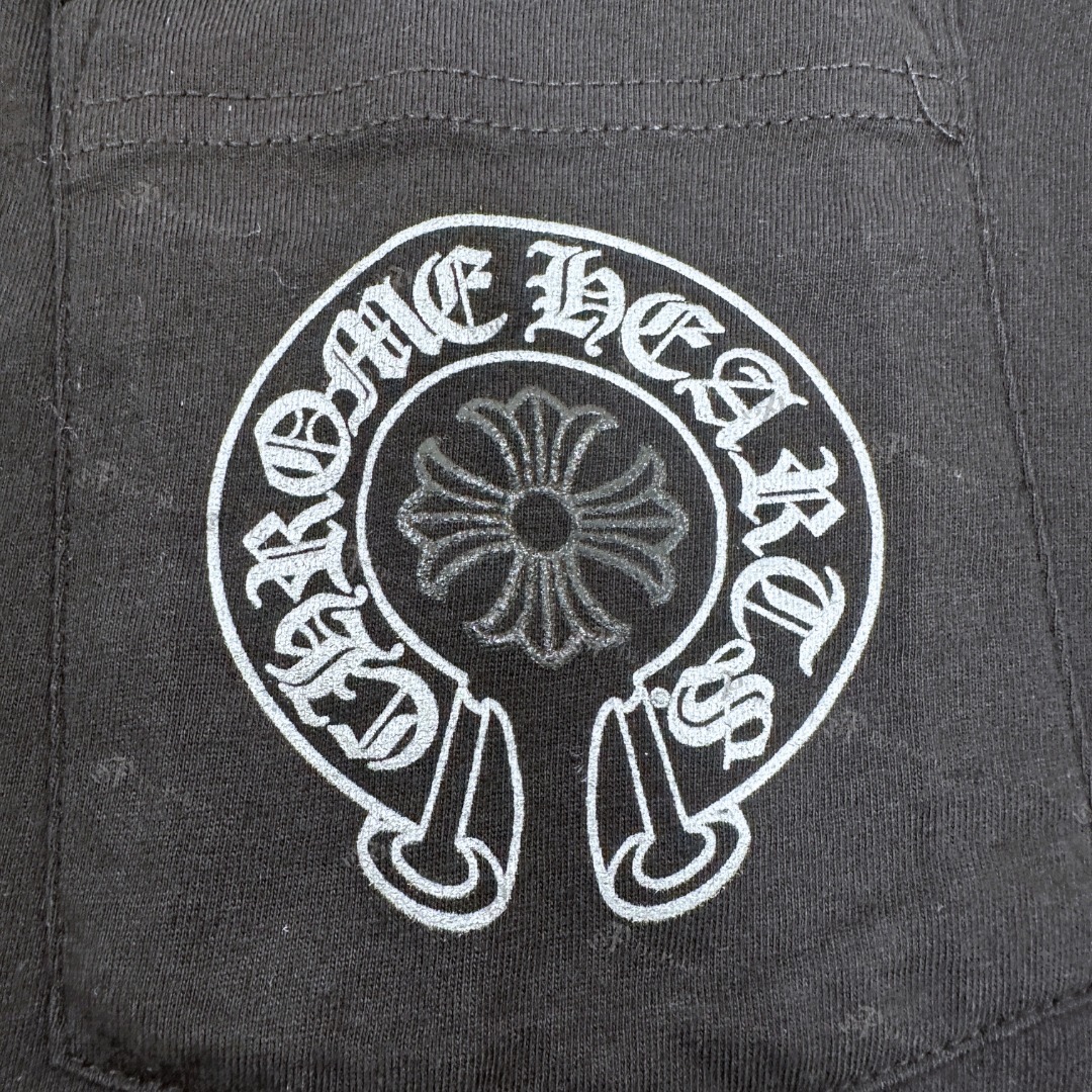 【CHROME HEARTS】即完売したクロムハーツの大人気Tシャツ 半袖 CHROME HEARTS】即完売したクロムハーツの大人気Tシャツ 半袖