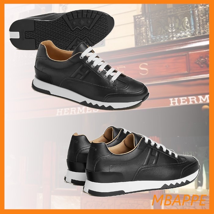 シンプルにおしゃれに♪【HERMES】エルメス Trailスニーカー