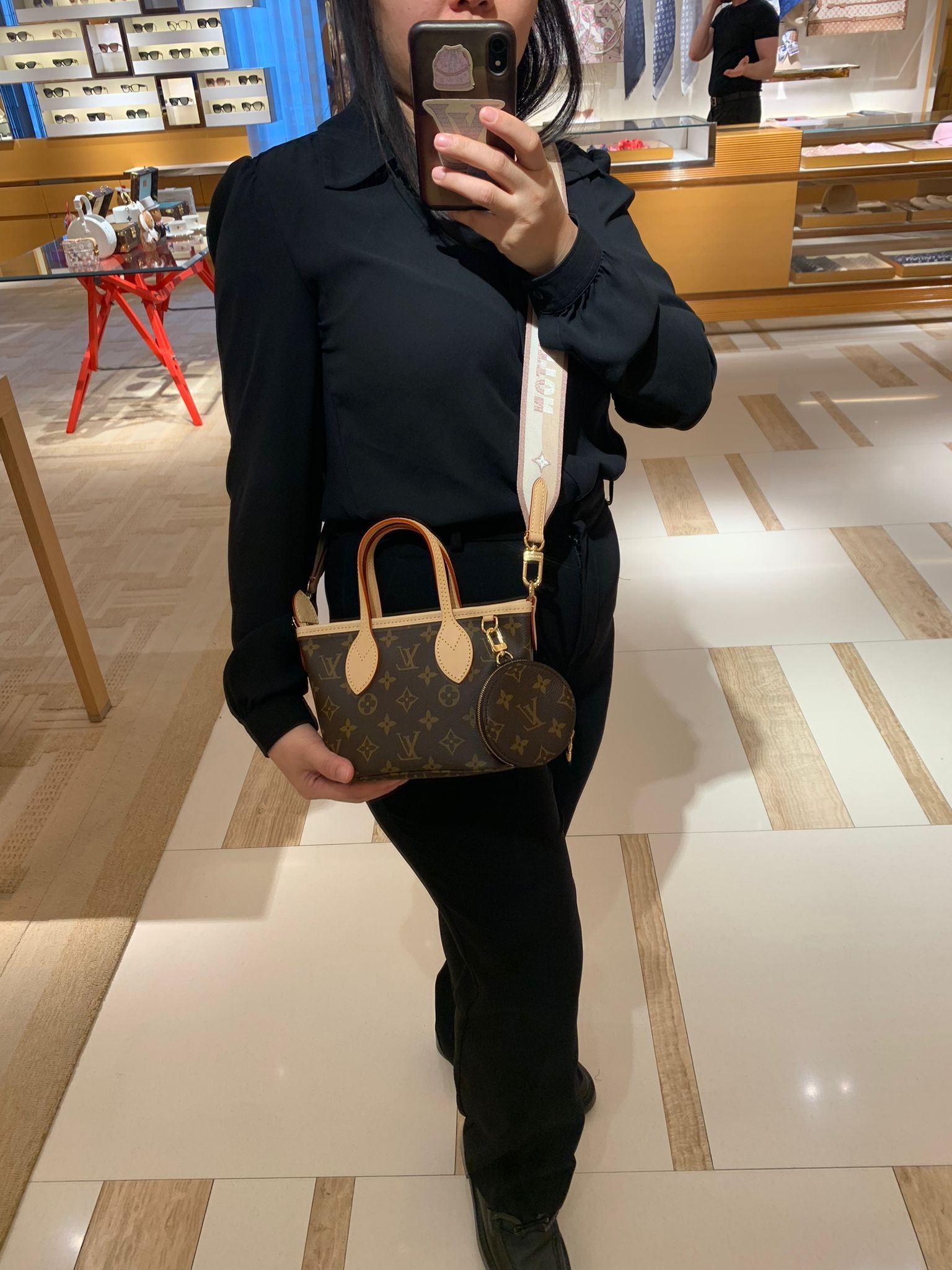 海外先行発売【Louis Vuitton】ネヴァーフルBB (Louis Vuitton
