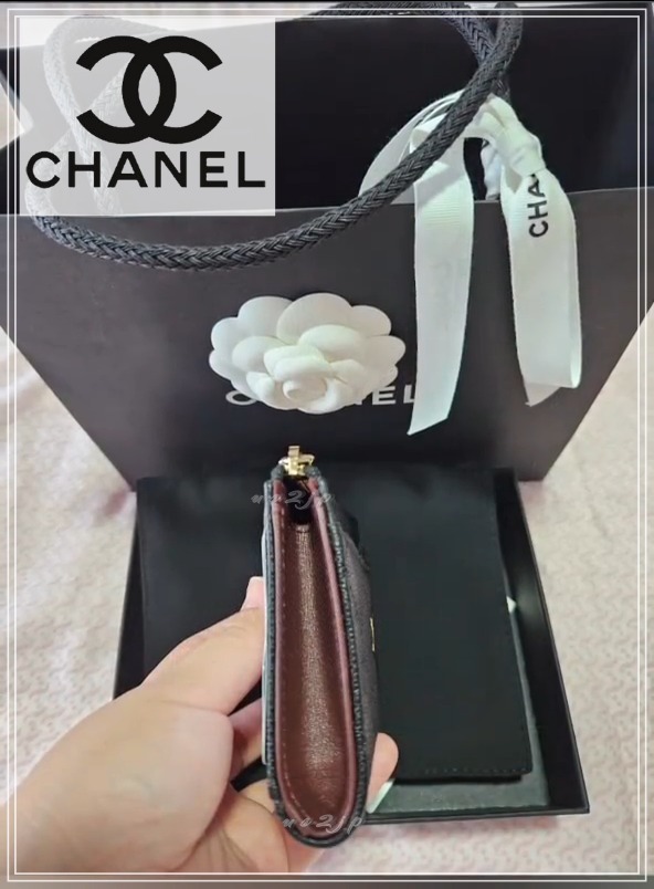 《コンパクトで使いやすい》 CHANEL フラグメントケース