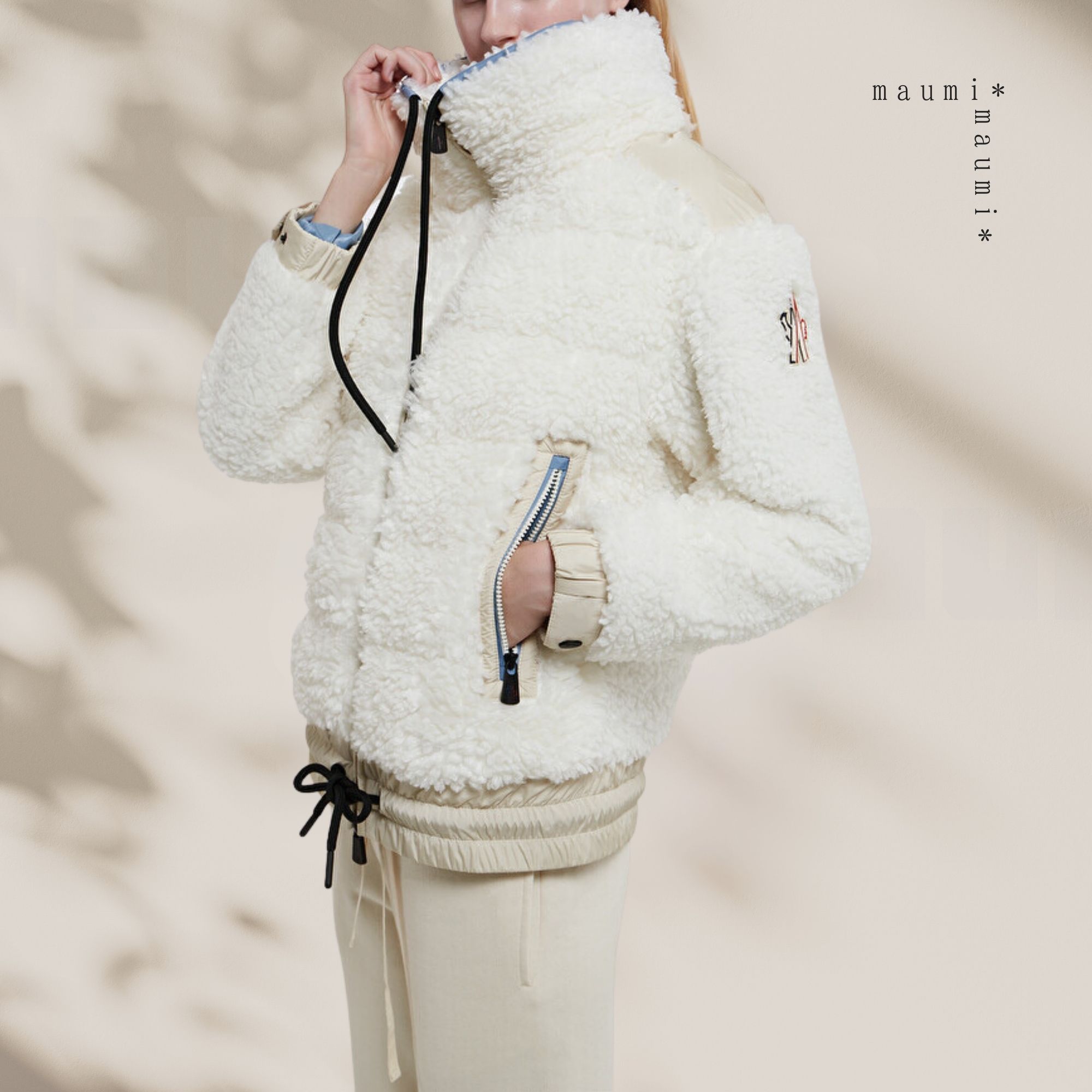 MONCLER GRENOBLEモンクレールグルノーブル　フリース　襟　ベルト付