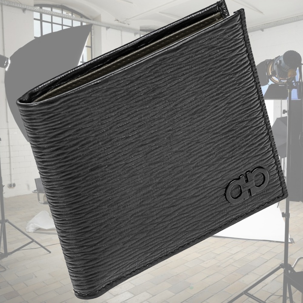 国内即発 Ferragamo 66A065 NE/DR 二つ折り財布