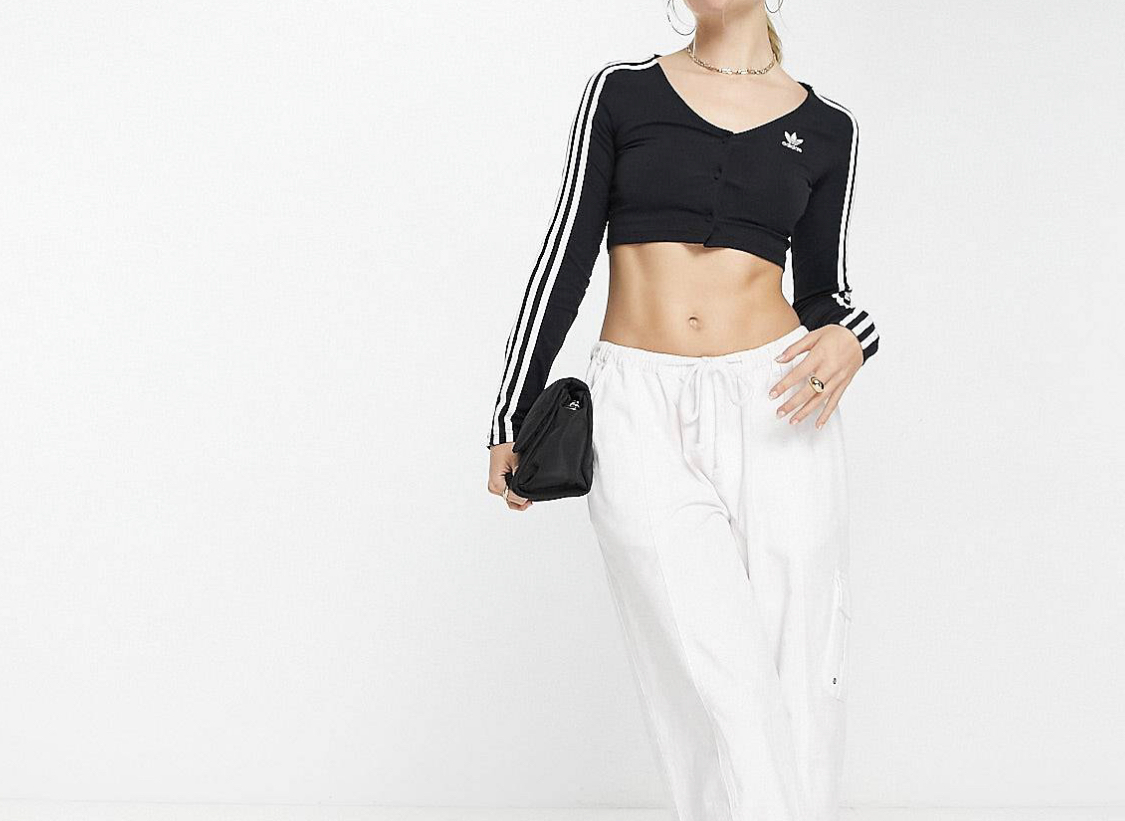 ★人気★ adidas adidas３ストライプ クロップドカーディガン adidas3ストライプ クロップドカーディガン 2色展開 (adidas