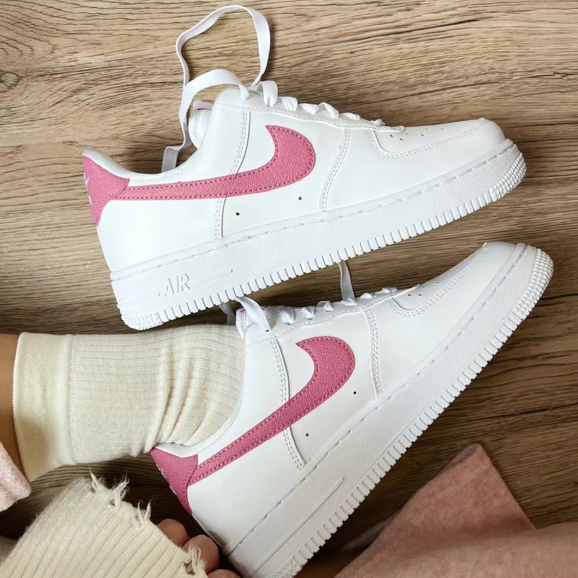 ★ナイキ★超かわいい★WMNS NIKE Air Force 1 Low Desert Berry