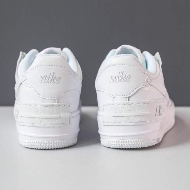 ナイキ☆大人気 男女OK ナイキ NIKE AIR FORCE 1 SHADOW