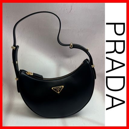関税込☆PRADA ARQUEナプラックパテントレザー ショルダーバッグ ホワイト プラダ アーケ ナプラックパテントレザー ショルダー