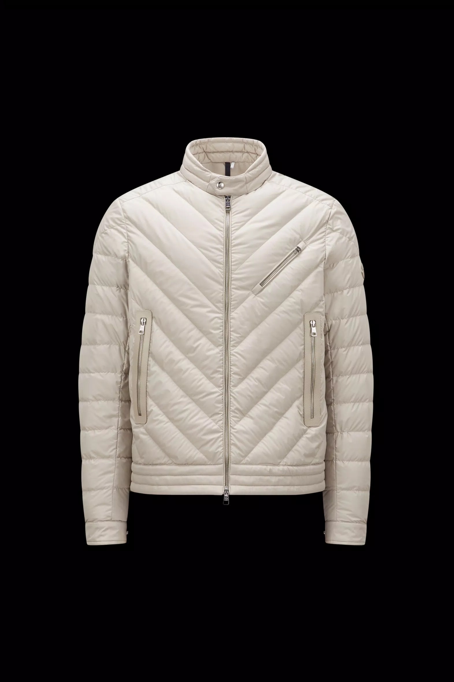 【MONCLER】タジュナ ショート ダウン ジャケット MONCLER】タジュナ ショート ダウン ジャケット アウター