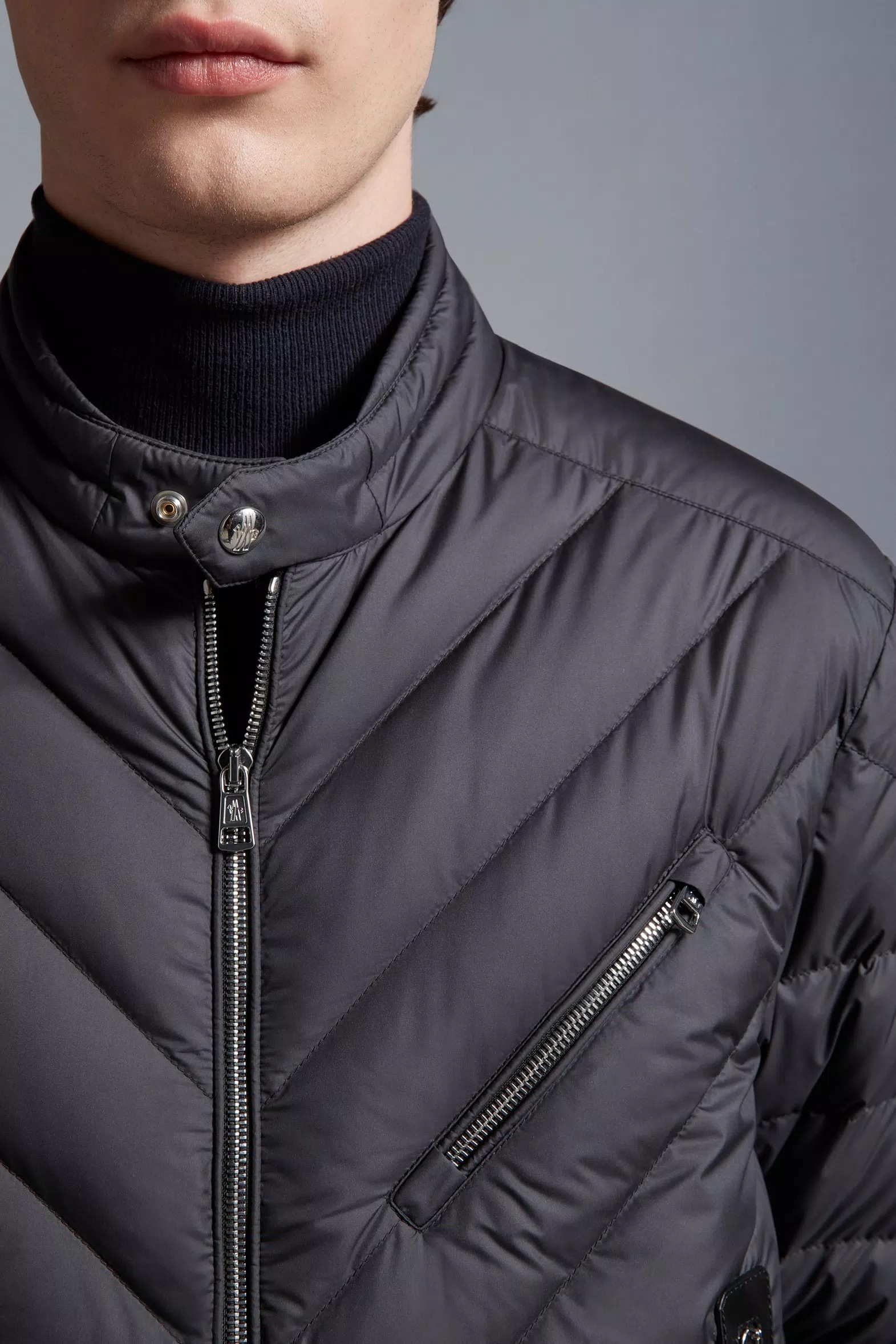 MONCLER】タジュナ ショート ダウン ジャケット