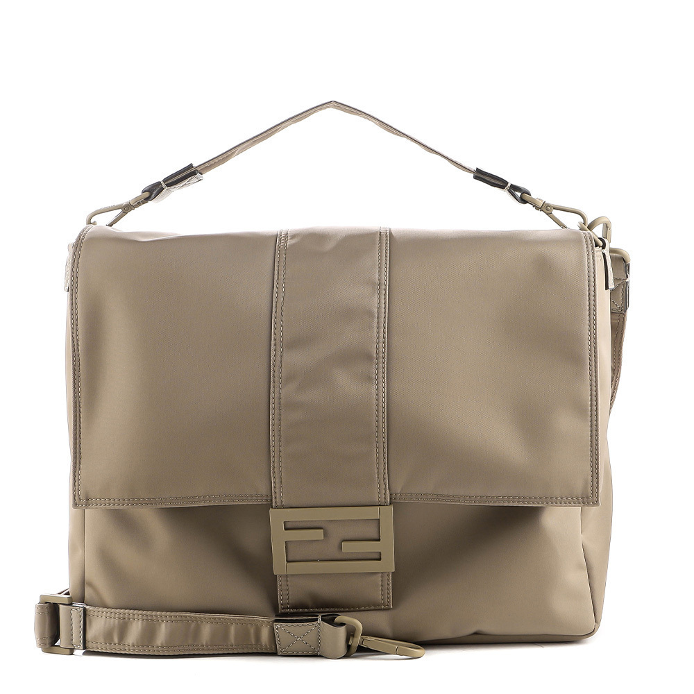 ショルダーバッグ FENDI BAGUETTE MESSENGER BAG