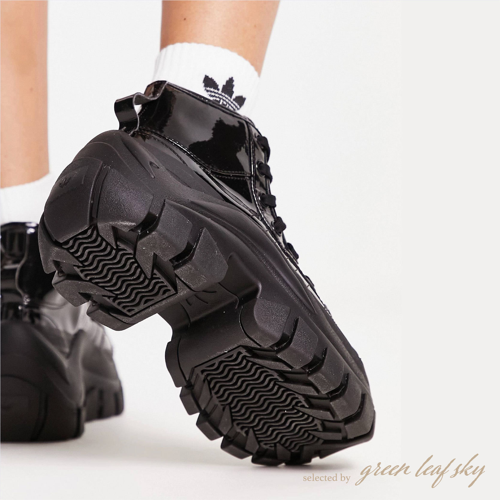 【adidas】Originals Nizza ハイカット フローラル スニーカー♪ 送料/関税込！【adidas】Originals NIZZA ハイカットスニーカー