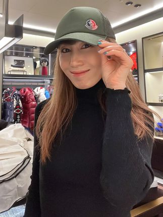 【別倉庫からの配送】 グリーン（緑）系 MONCLER(モンクレール) 帽子(レディース 帽子