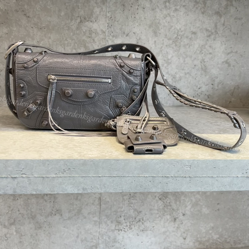 関税負担なし☆BALENCIAGA Le Cagole Men XS フラップバッグ