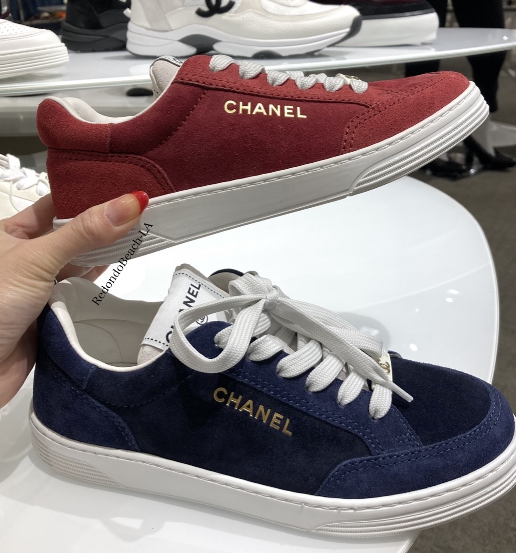 **ロゴが可愛い♡**【CHANEL】 スニーカー スエード好きにたまらない】CHANEL☆スニーカー☆CCロゴ付き