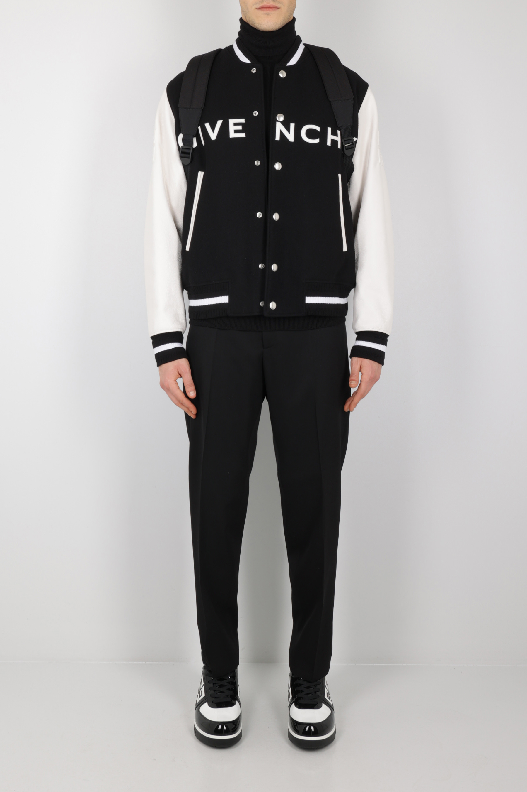 ジバンシィ ロゴ ボンバージャケット スタジャン ブラック (GIVENCHY