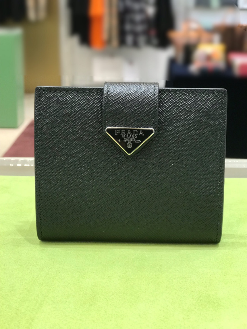 ◆PRADA◆ サフィアーノ 二つ折り財布 2MO004 2DYG F0002