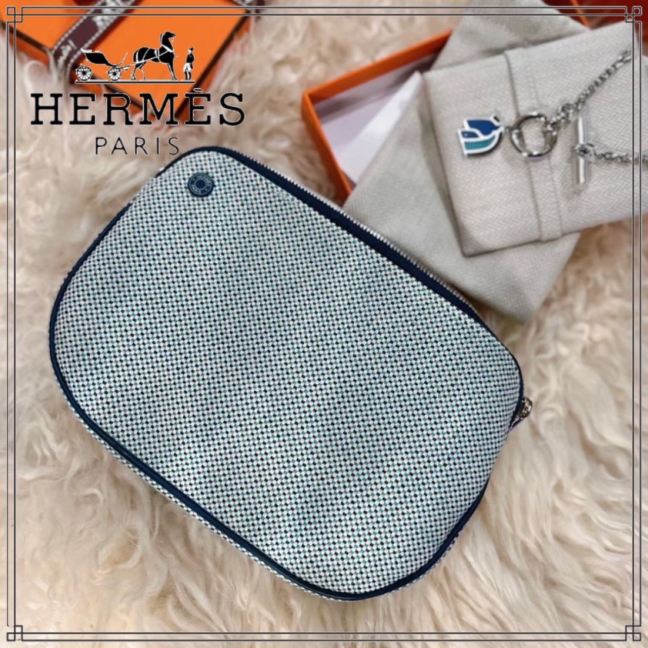 【小物から可愛い！♪】HERMES ポーチ
