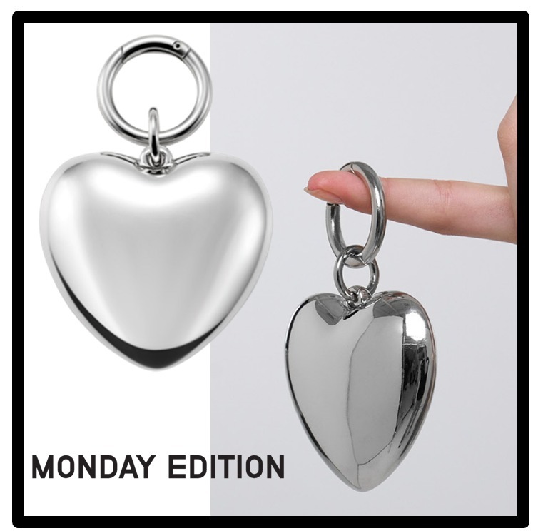★関税込★MONDAY EDITION★Giant heart keyring★キーリング