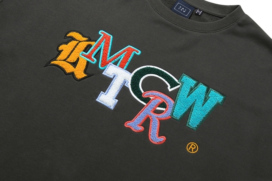 ROMANTIC CROWN☆Unisex☆OUT FONT LOGO CREWNECK_3色