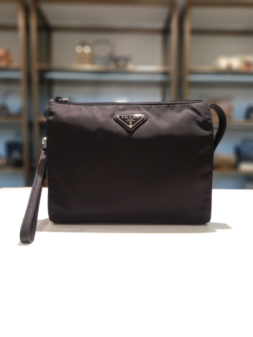 ◆PRADA◆ リナイロン クラッチバッグ 2NE789 2DMH F0002