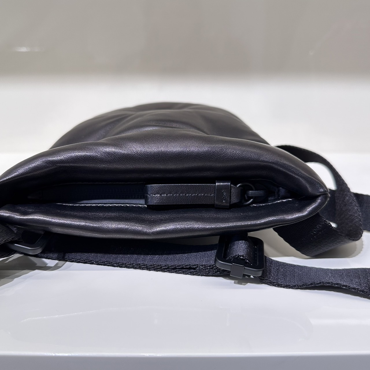 MAISON MARGIELA クロスボディバッグ [関税込み] ☆関税込み☆【Maison Margiela】クロスボディバッグ