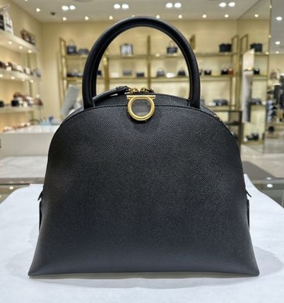 ラムスキン FERRAGAMO(フェラガモ) バッグ・カバン(レディース) - 海外